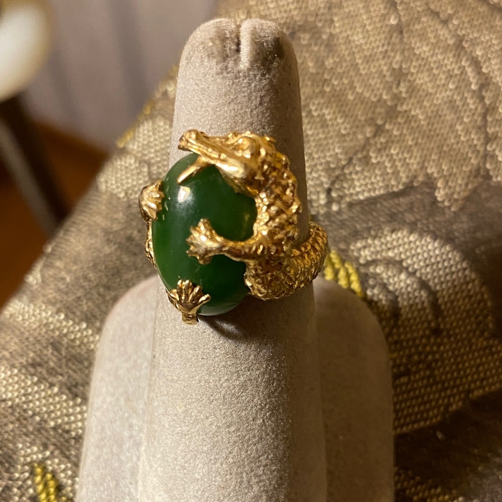 14 K Gold Jade Dragon Ring